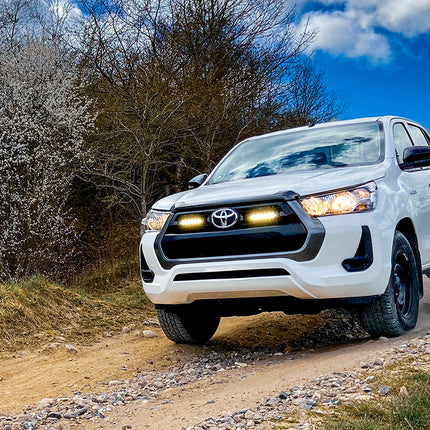 Grille Kit Toyota Hilux